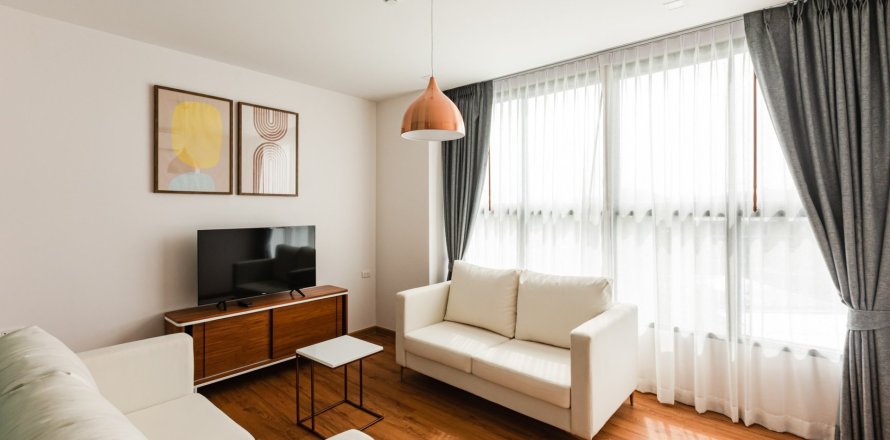 Apartamento de 2 dormitorios en The Proud Condominium, Phuket, Tailandia № 250769