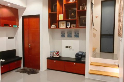 Chalet de 4 dormitorios en Bang Tao, Tailandia № 234417 - foto 18