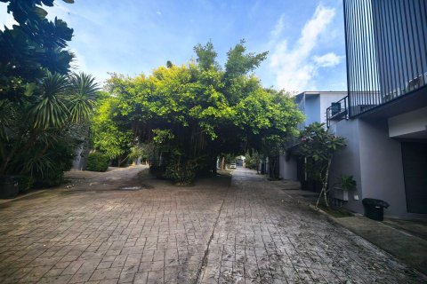 Chalet de 4 dormitorios en Bang Tao, Tailandia № 234417 - foto 12