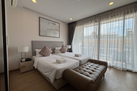 Sobre plano The Proud Condominium en Phuket, Tailandia № 18614 - foto 2
