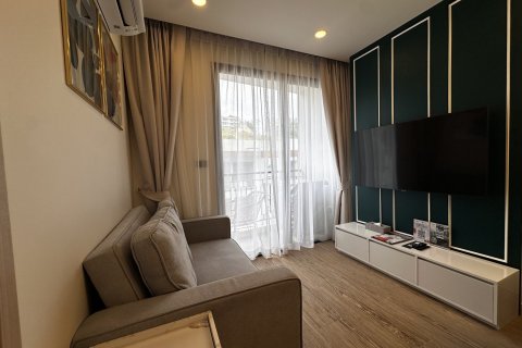 Apartamento de 1 dormitorio en Palmetto Park Condominium, Phuket, Tailandia № 250763