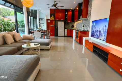 Chalet de 4 dormitorios en Bang Tao, Tailandia № 234417 - foto 2