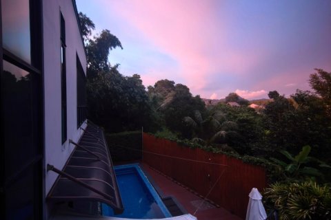 Chalet de 4 dormitorios en Bang Tao, Tailandia № 234417 - foto 16