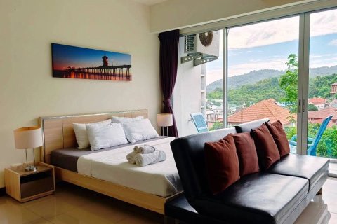Apartamento de 2 habitaciones en Pattaya, Tailandia № 255064 - foto 2
