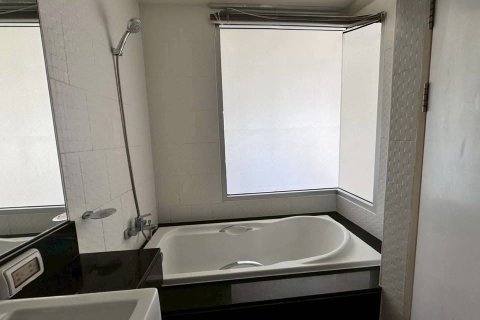 Apartamento de 2 habitaciones en Pattaya, Tailandia № 255064 - foto 8