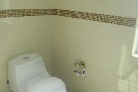 Condominio de 1 dormitorio en Pattaya, Tailandia № 242673 - foto 8