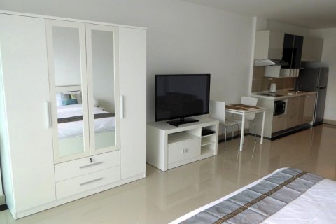 Estudio en el condominio en Jomtien Beach, Pattaya, Tailandia № 242198 - foto 2