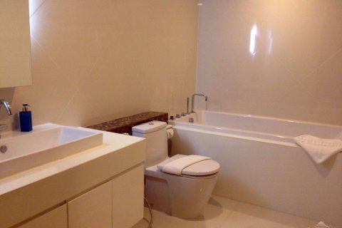 Condo in Pattaya, Thailand, 2 bedrooms № 242833 - photo 14