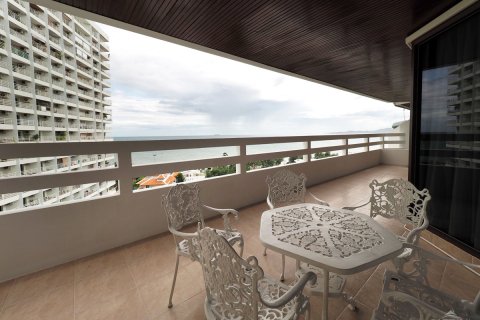Condominio de 2 dormitorios en Jomtien Beach, Pattaya, Tailandia № 242357 - foto 3