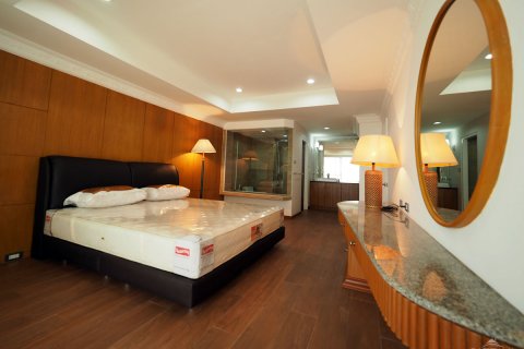 Condominio de 2 dormitorios en Jomtien Beach, Pattaya, Tailandia № 242357 - foto 9