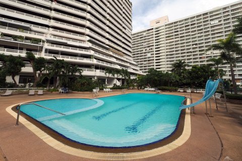 Condominio de 2 dormitorios en Jomtien Beach, Pattaya, Tailandia № 242357 - foto 14