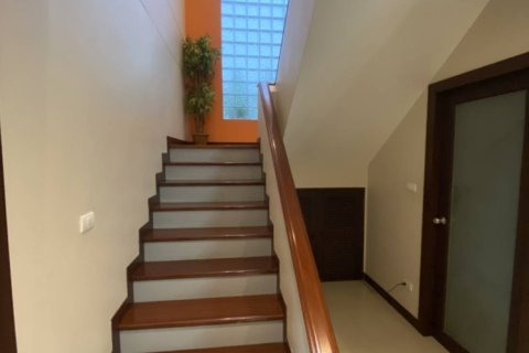House on Jomtien Beach, Pattaya, Thailand 4 bedrooms № 243185