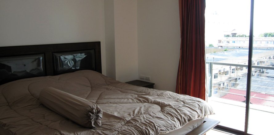 Condominio de 2 dormitorios en Pattaya, Tailandia № 242623