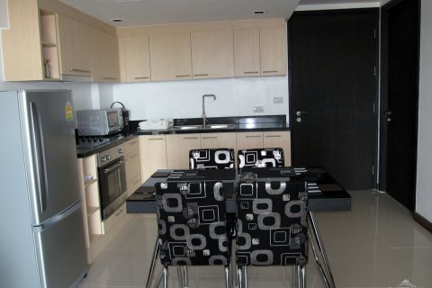 Condominio de 2 dormitorios en Pattaya, Tailandia № 242623 - foto 11
