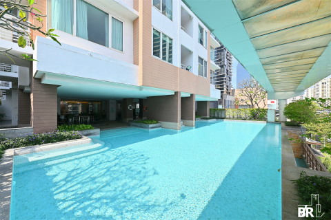 Condo in Bangkok, Thailand, 3 bedrooms № 185524 - photo 6
