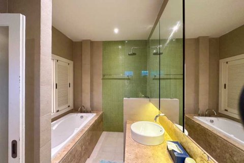 Haus in Bang Tao, Thailand 4 Schlafzimmer № 36584 - Foto 17