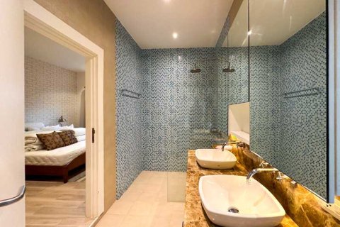 Haus in Bang Tao, Thailand 4 Schlafzimmer № 36584 - Foto 20