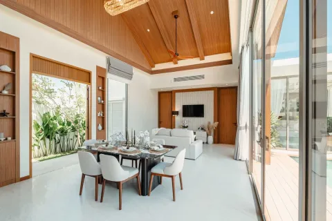 Casa de 3 dormitorios en Bang Tao, Tailandia № 121076 - foto 3