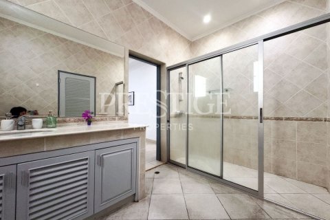 House in Pattaya, Thailand 10 bedrooms № 241660 - photo 20