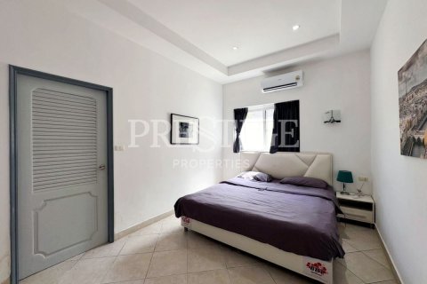 House in Pattaya, Thailand 10 bedrooms № 241660 - photo 23