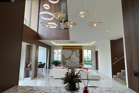 Villa in Pattaya, Thailand 4 Schlafzimmer № 173955 - Foto 9