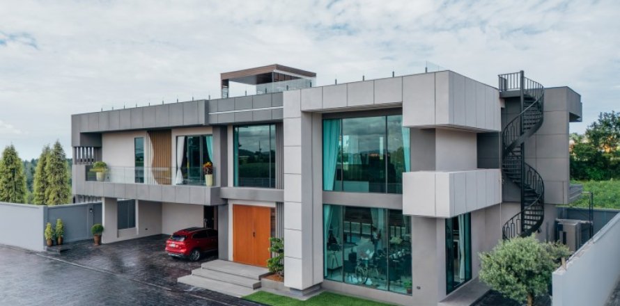 Haus in Pattaya, Thailand 5 Schlafzimmer № 146584