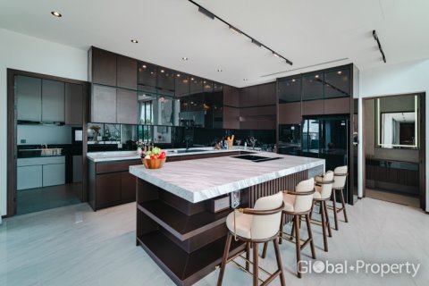 Haus in Pattaya, Thailand 5 Schlafzimmer № 146584 - Foto 12