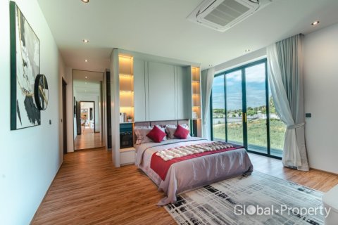 Haus in Pattaya, Thailand 5 Schlafzimmer № 146584 - Foto 20