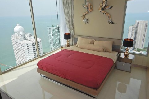 Condominio de 2 dormitorios en Pattaya, Tailandia en The Riviera Wongamat Beach  № 243373