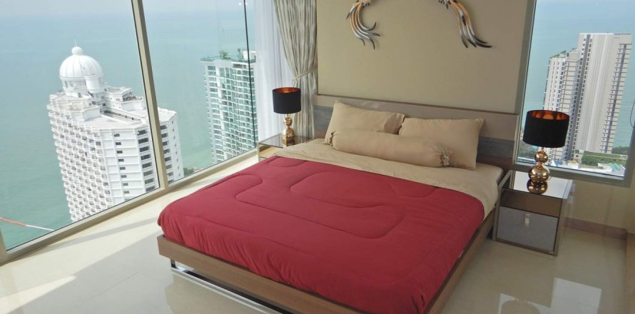Condo in Pattaya, Thailand, 2 bedrooms in The Riviera Wongamat Beach  № 243373