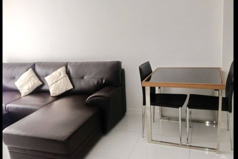 Condo in Pattaya, Thailand, 1 bedroom  № 242256 - photo 2
