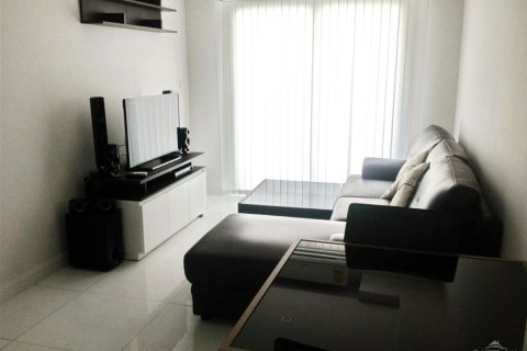 Condo in Pattaya, Thailand, 1 bedroom  № 242256 - photo 4