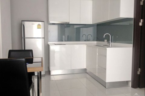 Condo in Pattaya, Thailand, 1 bedroom  № 242256 - photo 3