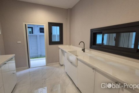 Haus in Pattaya, Thailand 4 Schlafzimmer № 173926 - Foto 6