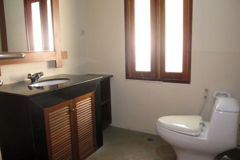 House on Jomtien Beach, Pattaya, Thailand 3 bedrooms № 243253 - photo 19