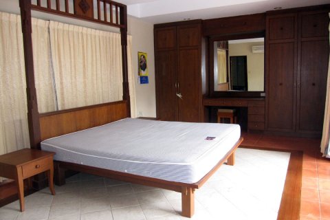 House on Jomtien Beach, Pattaya, Thailand 3 bedrooms № 243253 - photo 8