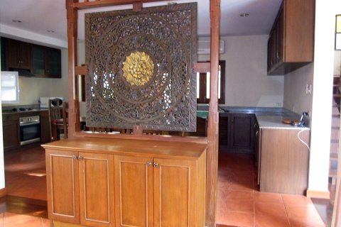 House on Jomtien Beach, Pattaya, Thailand 3 bedrooms № 243253 - photo 3