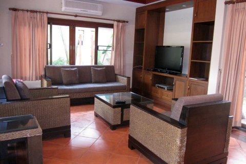 House on Jomtien Beach, Pattaya, Thailand 3 bedrooms № 243253 - photo 2