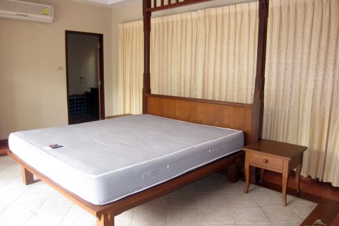 House on Jomtien Beach, Pattaya, Thailand 3 bedrooms № 243253 - photo 9