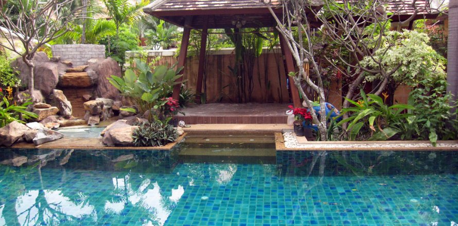 House on Jomtien Beach, Pattaya, Thailand 3 bedrooms № 243253