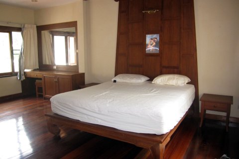 House on Jomtien Beach, Pattaya, Thailand 3 bedrooms № 243253 - photo 13