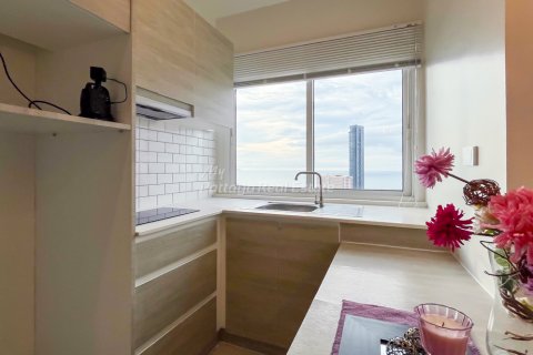 Condo in Bang Lamung, Thailand, 1 bedroom  № 254849 - photo 4