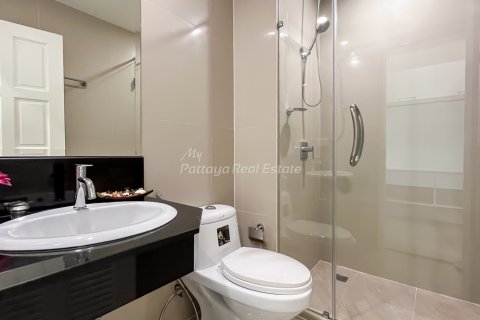 Condo in Bang Lamung, Thailand, 1 bedroom  № 254849 - photo 10