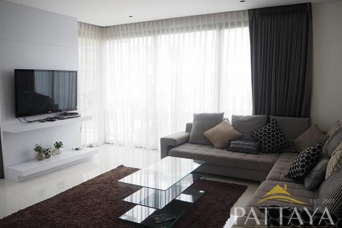 Condominio de 3 dormitorios en Pattaya, Tailandia № 242419 - foto 2