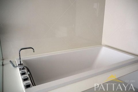 Condominio de 3 dormitorios en Pattaya, Tailandia № 242419 - foto 25