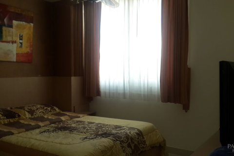 Condo on Jomtien Beach, Pattaya, Thailand, 2 bedrooms № 242171 - photo 2