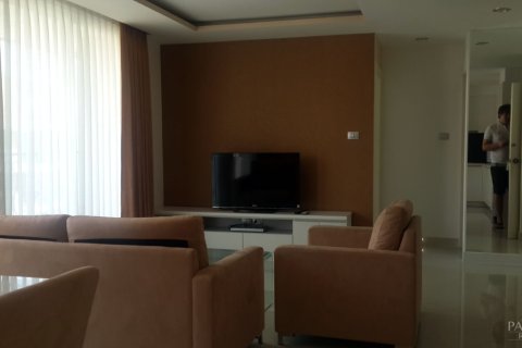 Condo on Jomtien Beach, Pattaya, Thailand, 2 bedrooms № 242171 - photo 3