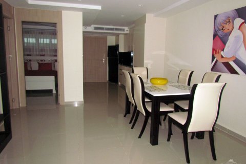 Condominio de 2 dormitorios en Pattaya, Tailandia № 242896 - foto 10