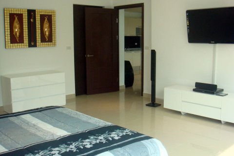 Condominio de 1 dormitorio en Jomtien Beach, Pattaya, Tailandia № 242765 - foto 4