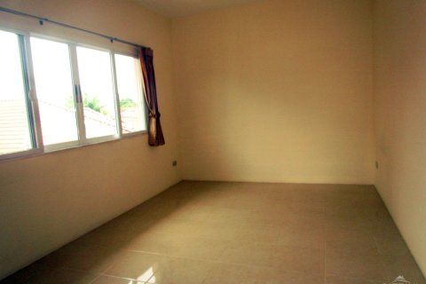 Casa de 3 dormitorios en Pattaya, Tailandia № 243256 - foto 10